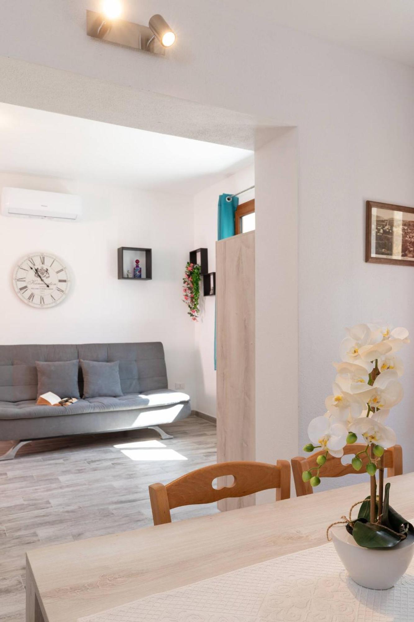 Zaira Home Free Wi-Fi 5 Minuti Dal Lago Liscia Sant'Antonio di Gallura Exterior photo